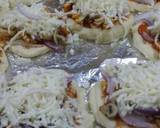 Mini Chicken Tandoori Pizzas recipe step 4 photo