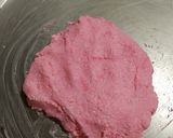A picture of step 4 of Rose Chena Sandesh.