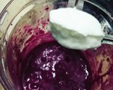 A picture of step 4 of Walnut & Creamy Dragon Fruit Smoothie.