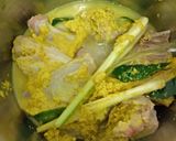Foto langkah ke 2 dari resep Ayam Goreng Bumbu Kuning #PejuangGoldenApron2.