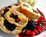 Foto del paso 6 de la receta Rollitos de pavo en salsa de frutos rojos