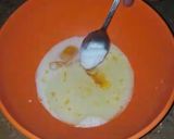 A picture of step 3 of Tandoori roti.