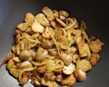Zöldséges pirított tészta🍝🍄🥕 recept fázis 1 fotója