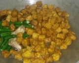 Foto langkah ke 5 dari resep Tumis Kacang Panjang Tempe & Tulangan Cabe Ijo.