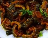 A picture of step 4 of Karela sabzi.