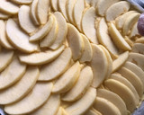 Foto del paso 12 de la receta: Tarta de manzana, con crema pastelera, sobre hojaldre