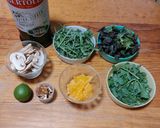 Foto del paso 1 de la receta: Ensalada de hojas verdes con champiñones y mandarina