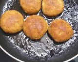 A picture of step 8 of Chole Aloo tikki.