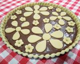 Foto del passaggio 5 della ricetta Crostata al cioccolato fondente