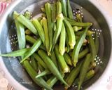 A picture of step 1 of Gondhoraj lemon and bhindi.
