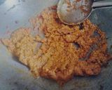 A picture of step 2 of Khoya,matar, makhana curry.
