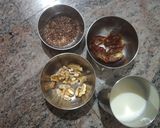 A picture of step 1 of Walnut Dates smoothie.