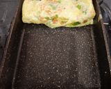 Foto langkah ke 3 dari resep Tamagoyaki/Gyeran Mari/Telur Dadar Gulung.