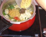 A picture of step 2 of Veggies khichdi.