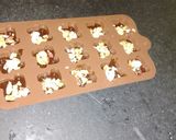 A picture of step 7 of Nut chocolate.