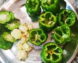 A picture of step 2 of Stuffed Capsicum with Garbanzo beans.