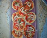 Foto langkah ke 1 dari resep Pizza mini.