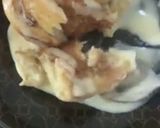 A picture of step 19 of Caramel cinnamon rolls.