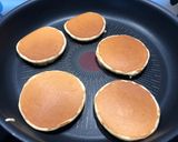 A picture of step 5 of Pancakes.