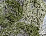 Foto del paso 4 de la receta: Fideos caseros de acelga