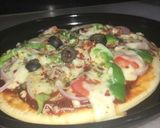 A picture of step 5 of Veggie Delight Pizza.