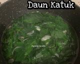 Foto langkah ke 4 dari resep Sayur Bening Daun Katuk.