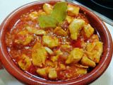 Pechugas en salsa de tomate