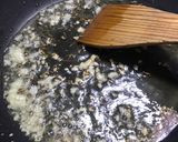 A picture of step 2 of Palak paneer.