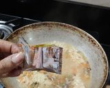 A picture of step 3 of Maggi Veg Grilled Sandwich 🥪.