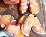 Foto del paso 1 de la receta: Pescado frito (surubí)