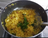 A picture of step 2 of Kanda Batata Poha.