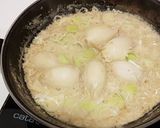 Foto del paso 8 de la receta Chipirones rellenos con salsa de puerros y cebolla