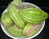 Hình bước làm 2 của món Canh khổ qua nhà