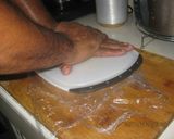 Foto del paso 5 de la receta: Empanada de plátano verde