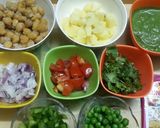A picture of step 1 of Chickpea Potato Kathi Roll.