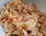 A picture of step 2 of Fried Preserved Radish with chilli blackbeans dried shrimp.