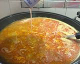A picture of step 14 of Ohn No Khauk Swe / Burmese Laksa.
