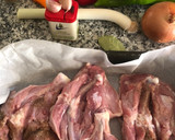 Foto del paso 1 de la receta: Muslos de pollo en salsa a la criolla