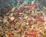 Foto del paso 2 de la receta: Arroz integral con ajetes y setas🍄