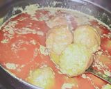 A picture of step 4 of Punjabi style meatball curry.