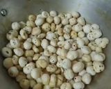 A picture of step 1 of Makhana kheer.