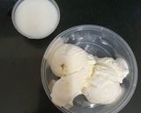 A picture of step 1 of Chikoo milkshake.