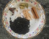 عکس مرحله 1 از دستور چای کرک عربی