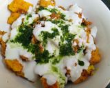 A picture of step 9 of Dhokla chaat.
