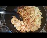 A picture of step 7 of Spicy penne arrabiata.