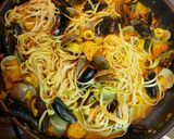 Foto del paso 8 de la receta: Pasta a la marinera 👩‍🍳🍤🦐