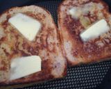 A picture of step 4 of Cinnamon French Toast.