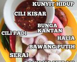 Gambar langkah 1 resipi Asam Pedas Ubi Keladi Bersama Ikan Selar.