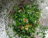 A picture of step 2 of Tabbuoleh Salad.