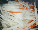 Hình bước làm 2 của món Bò Bía - Tương Đen